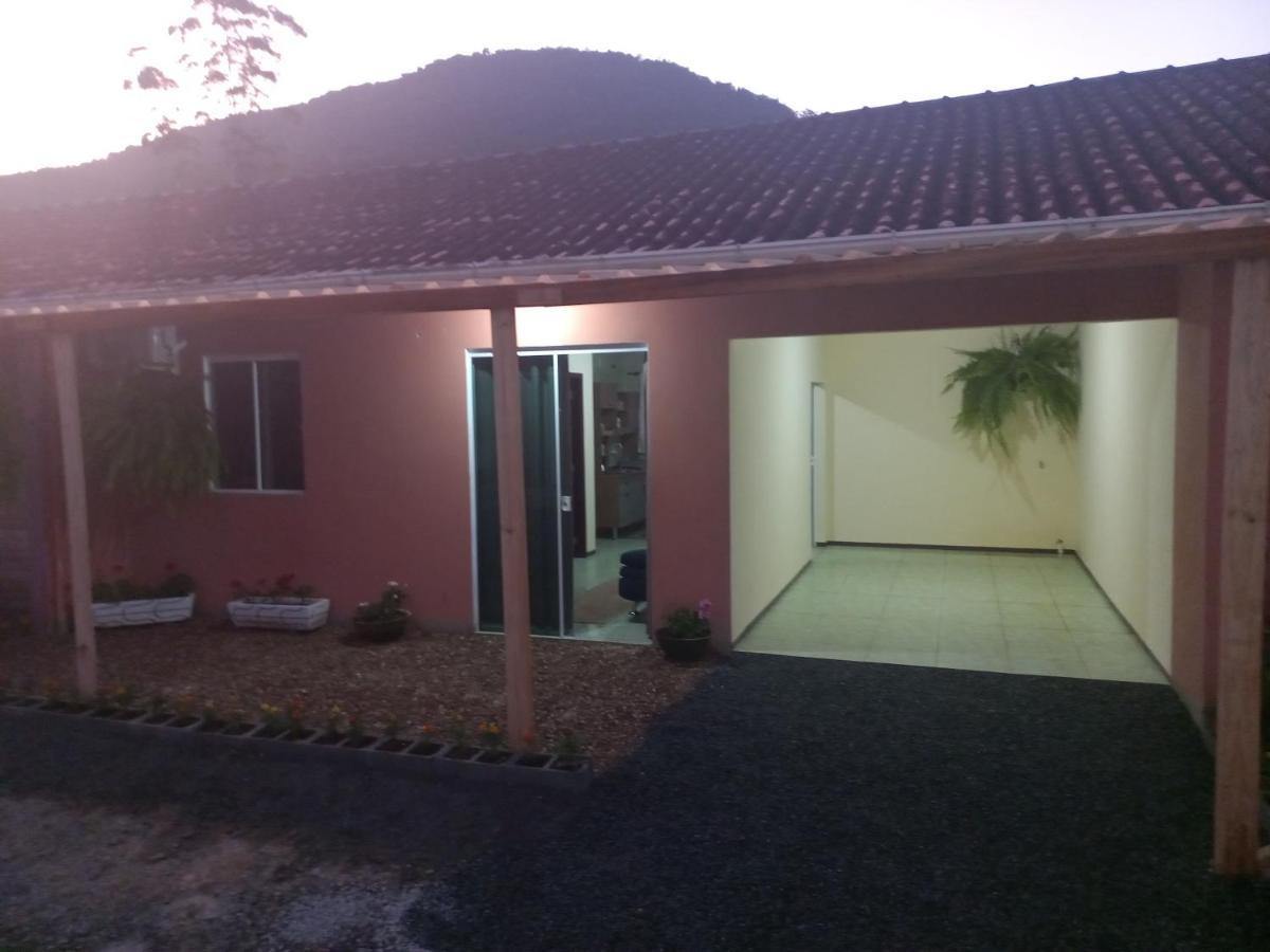 Casa Bromelia 2 *